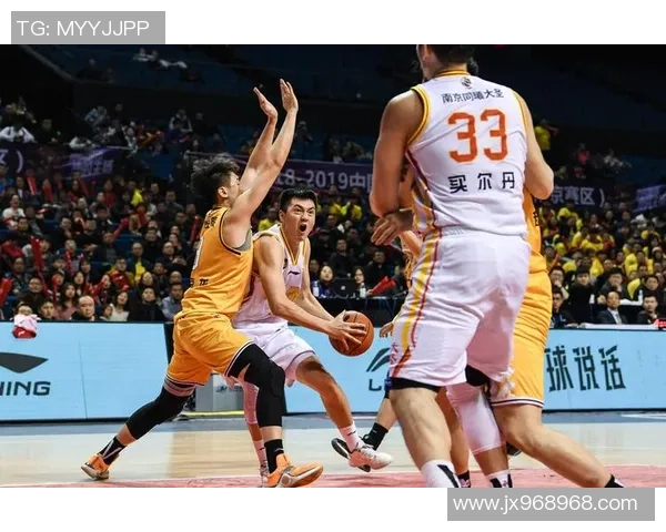 南京同曦迎战吉林队期待精彩对决球迷热情高涨助威现场气氛火爆 南京同曦迎战吉林队期待精彩对决球迷热情高涨助威现场气氛火爆