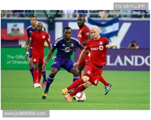 奥兰多与新英格兰的激烈对决展现足球魅力与团队精神的巅峰较量 奥兰多与新英格兰的激烈对决展现足球魅力与团队精神的巅峰较量