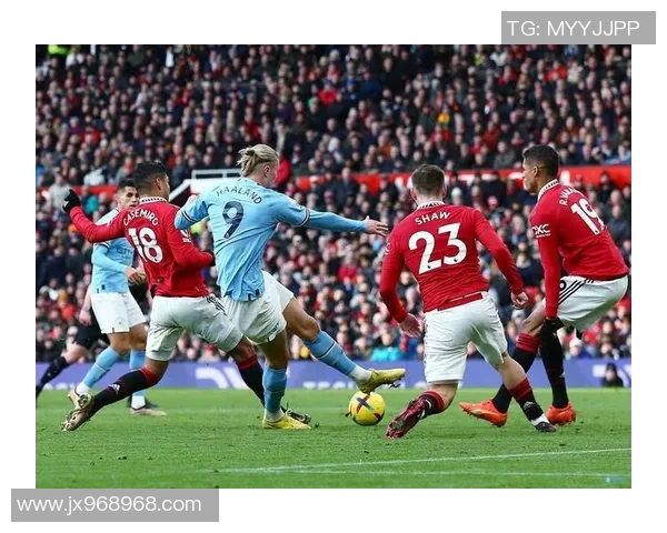 曼城与曼联激战在即广东体育全程直播精彩对决